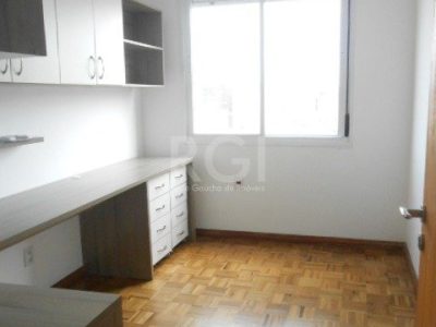 Apartamento à venda com 104m², 3 quartos, 1 suíte, 1 vaga no bairro Centro Histórico em Porto Alegre - Foto 13