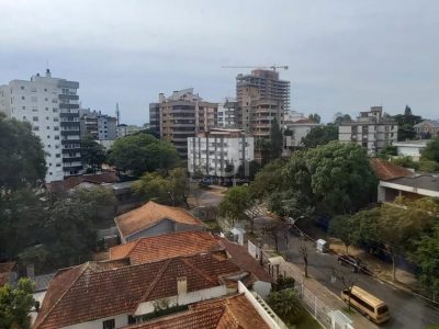 Apartamento à venda com 119m², 3 quartos, 1 suíte, 1 vaga no bairro Petrópolis em Porto Alegre - Foto 10