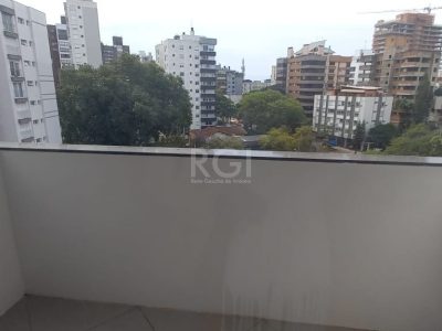 Apartamento à venda com 119m², 3 quartos, 1 suíte, 1 vaga no bairro Petrópolis em Porto Alegre - Foto 13