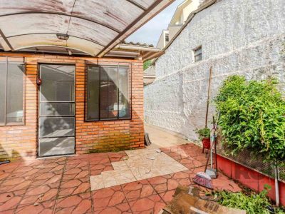 Casa à venda com 86m², 3 quartos no bairro Medianeira em Porto Alegre - Foto 6