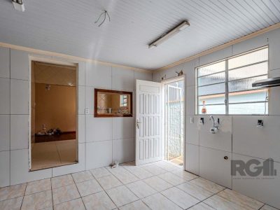 Casa à venda com 86m², 3 quartos no bairro Medianeira em Porto Alegre - Foto 19