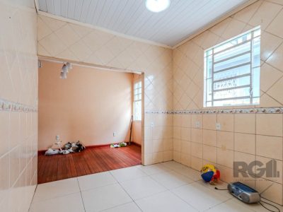 Casa à venda com 86m², 3 quartos no bairro Medianeira em Porto Alegre - Foto 22