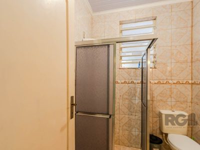 Casa à venda com 86m², 3 quartos no bairro Medianeira em Porto Alegre - Foto 24