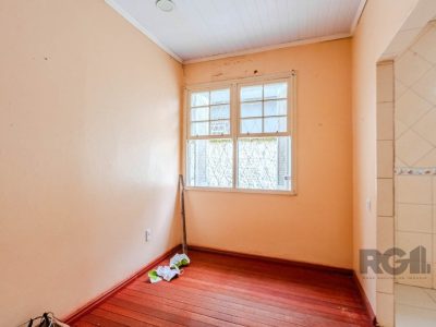 Casa à venda com 86m², 3 quartos no bairro Medianeira em Porto Alegre - Foto 27