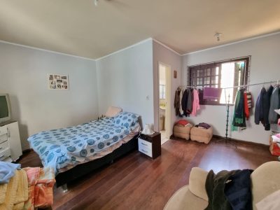 Casa à venda com 180m², 4 quartos, 1 suíte, 2 vagas no bairro Ipanema em Porto Alegre - Foto 8