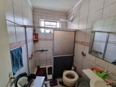 Casa à venda com 180m², 4 quartos, 1 suíte, 2 vagas no bairro Ipanema em Porto Alegre - Foto 12