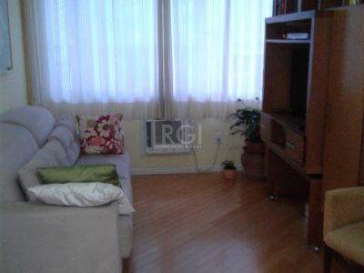 Apartamento à venda com 67m², 2 quartos, 1 vaga no bairro São João em Porto Alegre - Foto 4