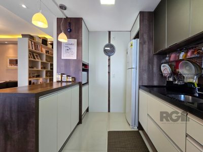 Apartamento à venda com 85m², 3 quartos, 1 suíte, 2 vagas no bairro Passo d'Areia em Porto Alegre - Foto 7