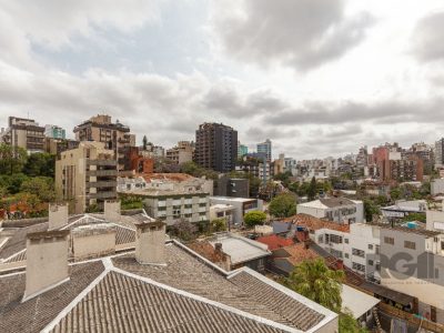 Cobertura à venda com 172m², 2 quartos, 2 suítes, 2 vagas no bairro Bela Vista em Porto Alegre - Foto 18