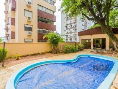 Apartamento à venda com 93m², 3 quartos, 1 suíte, 2 vagas no bairro Rio Branco em Porto Alegre - Foto 2