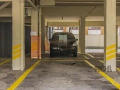 Cobertura à venda com 221m², 3 quartos, 1 suíte, 2 vagas no bairro Petrópolis em Porto Alegre - Foto 14