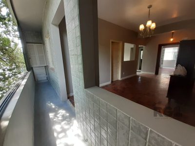 Apartamento à venda com 95m², 3 quartos no bairro Praia de Belas em Porto Alegre - Foto 2