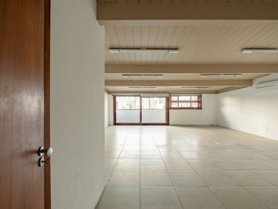 Conjunto/Sala à venda com 320m², 3 vagas no bairro Petrópolis em Porto Alegre - Foto 42