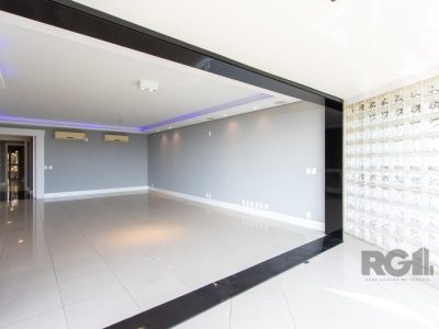 Apartamento à venda com 200m², 3 quartos, 3 suítes, 5 vagas no bairro Cristal em Porto Alegre - Foto 11