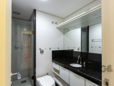 Apartamento à venda com 200m², 3 quartos, 3 suítes, 5 vagas no bairro Cristal em Porto Alegre - Foto 30