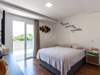 Casa à venda com 420m², 3 quartos, 3 suítes, 8 vagas no bairro Ipanema em Porto Alegre - Foto 36