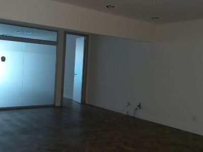 Conjunto/Sala à venda com 234m² no bairro Centro Histórico em Porto Alegre - Foto 4