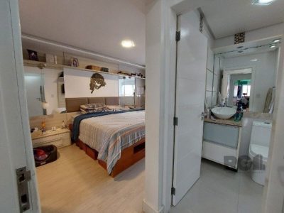 Casa à venda com 234m², 3 quartos, 1 suíte, 3 vagas no bairro Cristal em Porto Alegre - Foto 10