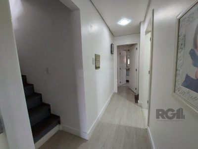 Casa à venda com 234m², 3 quartos, 1 suíte, 3 vagas no bairro Cristal em Porto Alegre - Foto 12