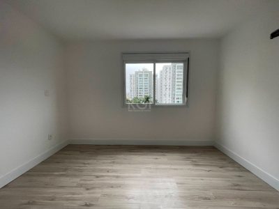 Apartamento à venda com 79m², 2 quartos, 2 suítes, 1 vaga no bairro Passo d'Areia em Porto Alegre - Foto 7