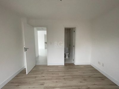 Apartamento à venda com 79m², 2 quartos, 2 suítes, 1 vaga no bairro Passo d'Areia em Porto Alegre - Foto 9