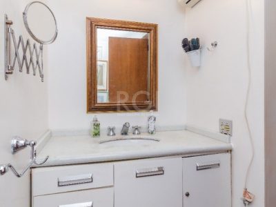 Apartamento à venda com 138m², 3 quartos, 1 suíte, 1 vaga no bairro Petrópolis em Porto Alegre - Foto 35