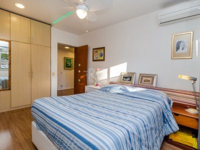 Apartamento à venda com 138m², 3 quartos, 1 suíte, 1 vaga no bairro Petrópolis em Porto Alegre - Foto 17