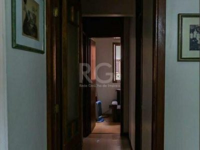 Apartamento à venda com 67m², 3 quartos, 2 vagas no bairro Petrópolis em Porto Alegre - Foto 2