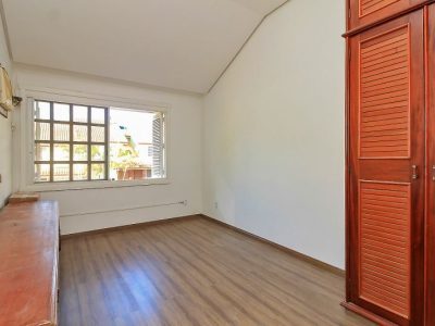 Casa à venda com 79m², 2 quartos, 1 vaga no bairro Tristeza em Porto Alegre - Foto 39