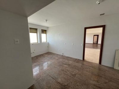 Apartamento à venda com 547m², 4 quartos, 1 suíte, 4 vagas no bairro Floresta em Porto Alegre - Foto 46