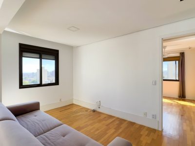 Apartamento à venda com 78m², 3 quartos, 1 suíte, 2 vagas no bairro Passo d'Areia em Porto Alegre - Foto 7