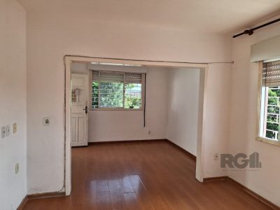 Casa à venda com 108m², 2 quartos, 1 vaga no bairro Ipanema em Porto Alegre - Foto 4