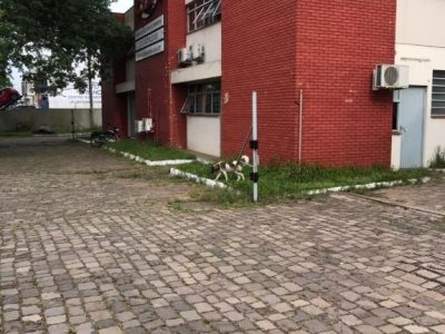 Pavilhão à venda com 1.650m² no bairro Anchieta em Porto Alegre - Foto 3