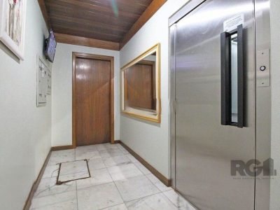 Apartamento à venda com 205m², 3 quartos, 1 suíte, 1 vaga no bairro Cristo Redentor em Porto Alegre - Foto 6