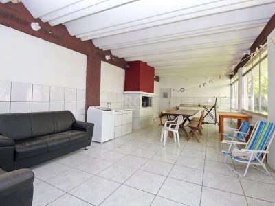 Casa à venda com 180m², 3 quartos, 2 vagas no bairro Cristal em Porto Alegre - Foto 12