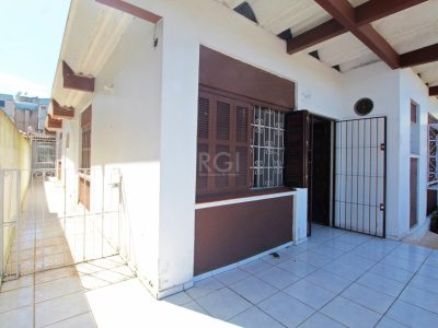 Casa à venda com 180m², 3 quartos, 2 vagas no bairro Cristal em Porto Alegre - Foto 39