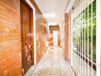 Casa à venda com 400m², 5 quartos, 1 suíte, 4 vagas no bairro Glória em Porto Alegre - Foto 12