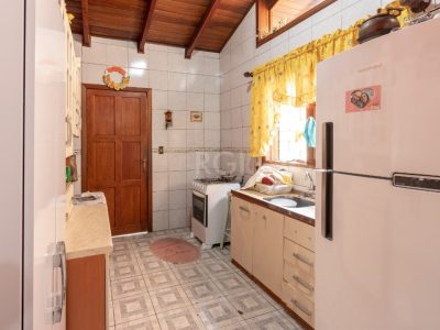 Casa à venda com 54m², 2 quartos, 4 vagas no bairro Cristal em Porto Alegre - Foto 5