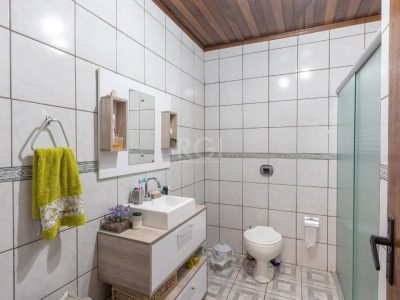 Casa à venda com 54m², 2 quartos, 4 vagas no bairro Cristal em Porto Alegre - Foto 11