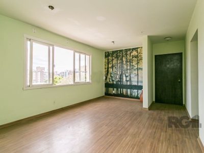 Cobertura à venda com 183m², 3 quartos, 1 suíte, 2 vagas no bairro Petrópolis em Porto Alegre - Foto 3