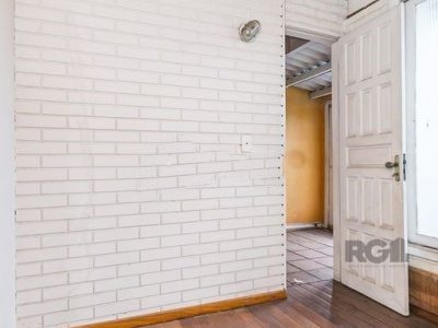 Cobertura à venda com 183m², 3 quartos, 1 suíte, 2 vagas no bairro Petrópolis em Porto Alegre - Foto 14