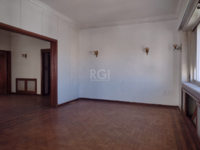 Apartamento à venda com 238m², 3 quartos, 1 suíte, 1 vaga no bairro Floresta em Porto Alegre - Foto 5