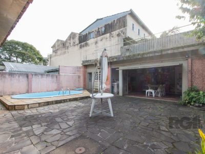 Casa à venda com 381m², 4 quartos, 1 suíte, 6 vagas no bairro Tristeza em Porto Alegre - Foto 40