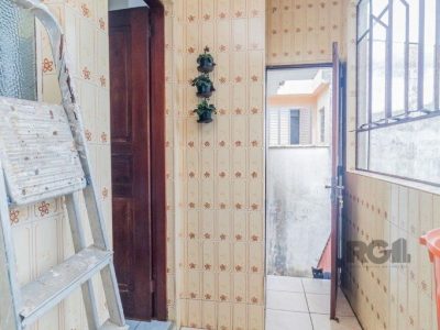 Casa à venda com 106m², 3 quartos, 4 vagas no bairro Jardim Europa em Porto Alegre - Foto 19