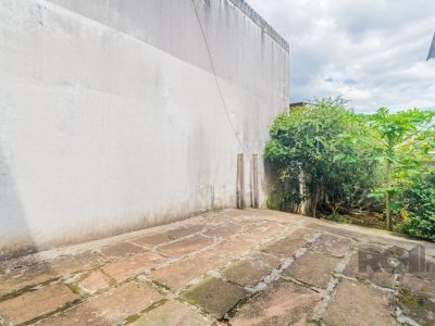 Casa à venda com 106m², 3 quartos, 4 vagas no bairro Jardim Europa em Porto Alegre - Foto 34