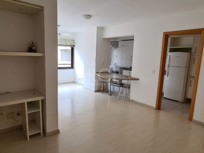 Apartamento à venda com 86m², 3 quartos, 1 suíte, 2 vagas no bairro Menino Deus em Porto Alegre - Foto 11