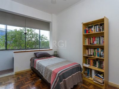 Apartamento à venda com 102m², 3 quartos, 1 suíte no bairro Rio Branco em Porto Alegre - Foto 10