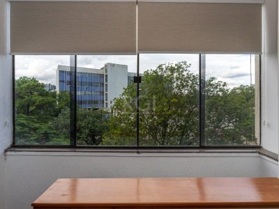 Apartamento à venda com 102m², 3 quartos, 1 suíte no bairro Rio Branco em Porto Alegre - Foto 9