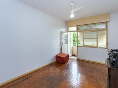 Apartamento à venda com 102m², 3 quartos, 1 suíte no bairro Rio Branco em Porto Alegre - Foto 7