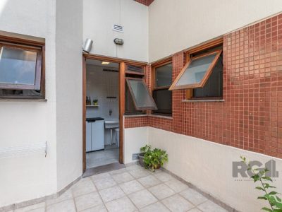 Apartamento à venda com 90m², 3 quartos, 1 suíte, 2 vagas no bairro Ipanema em Porto Alegre - Foto 32